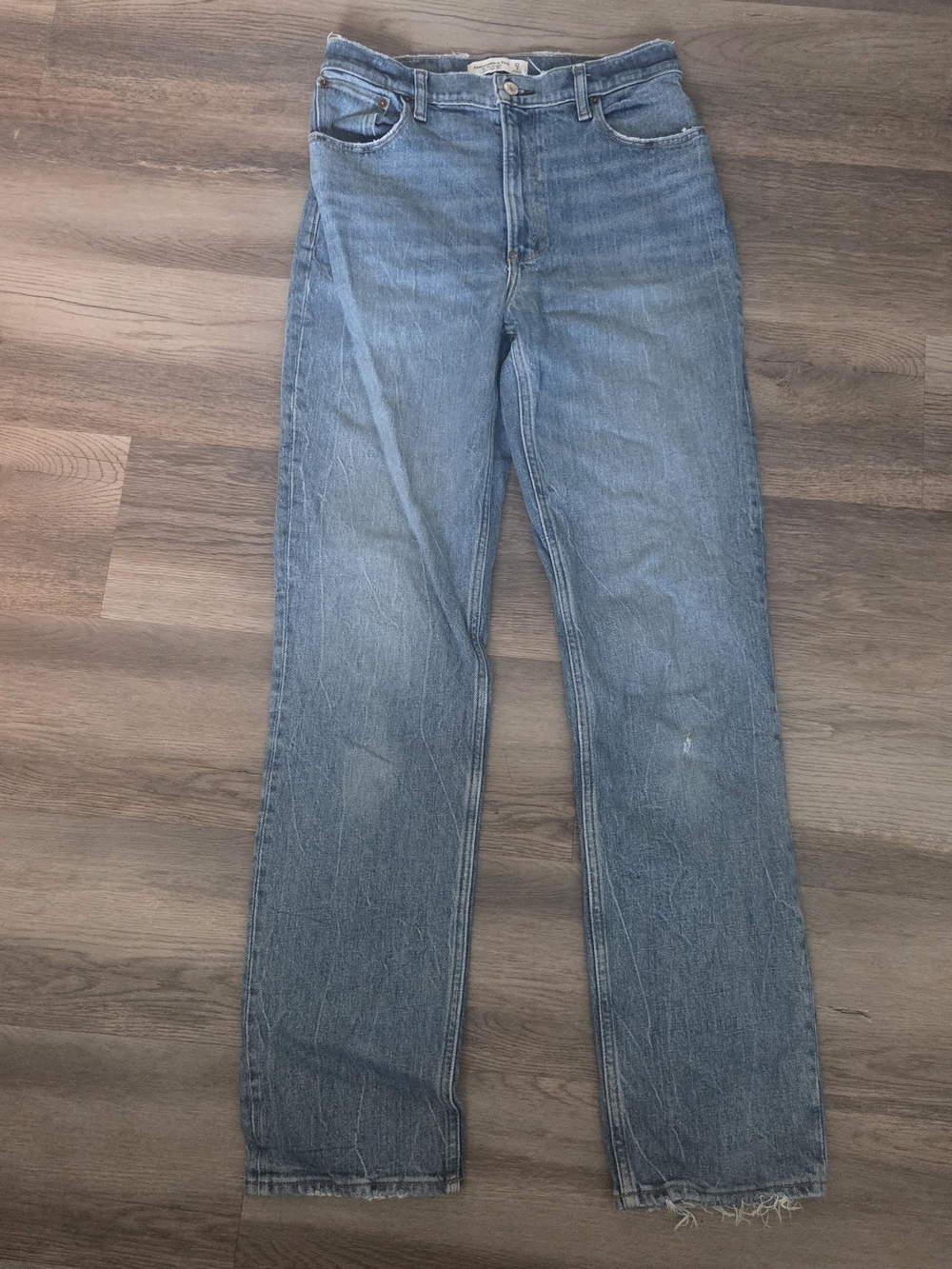 Abercrombie & Fitch The 90s Straight Ultra High Rise Medium Wash Jeans Sz 27 4L
